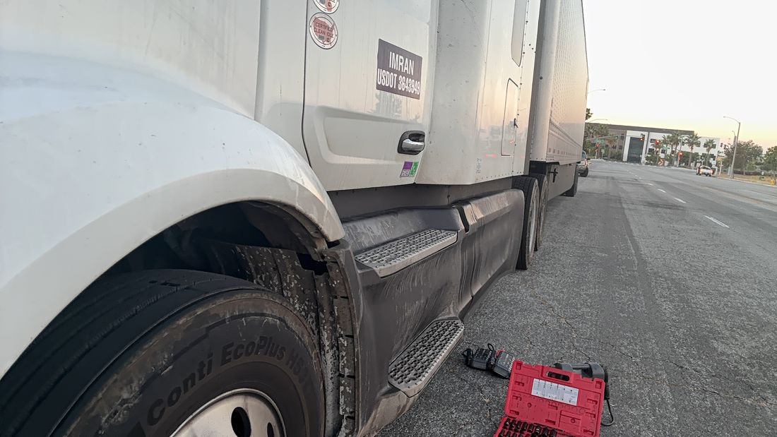 Roadside call on a commercial truck