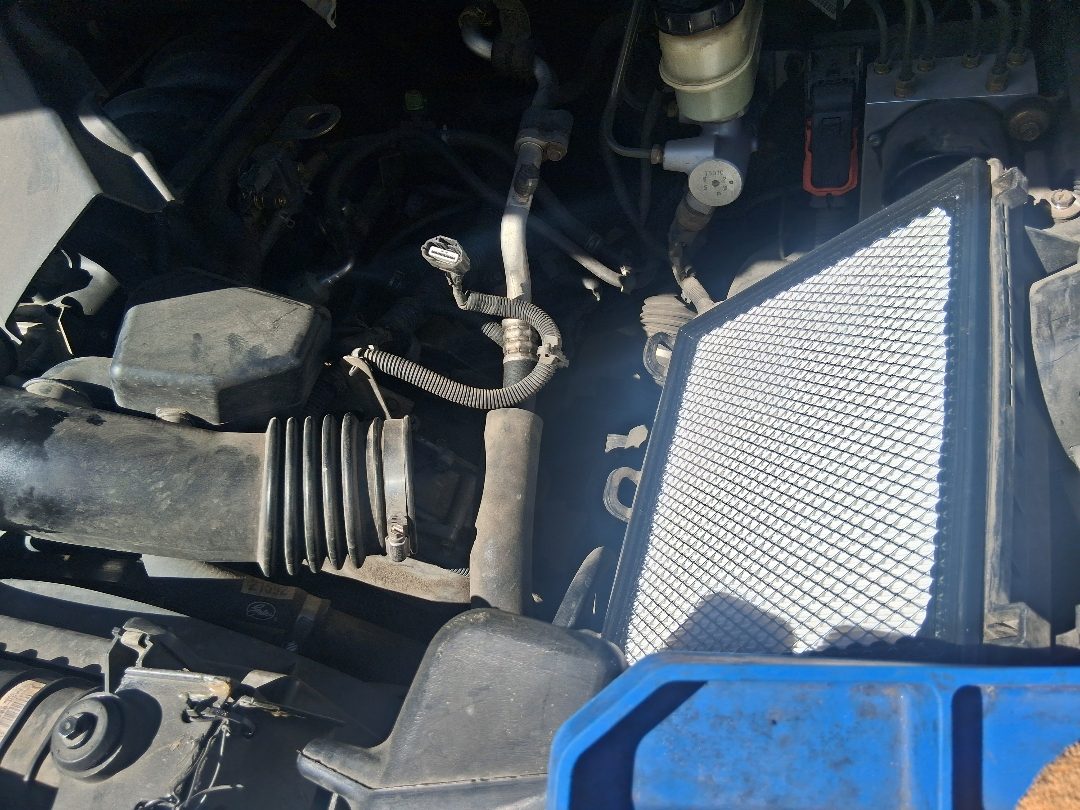 Fresh engine air filter going in