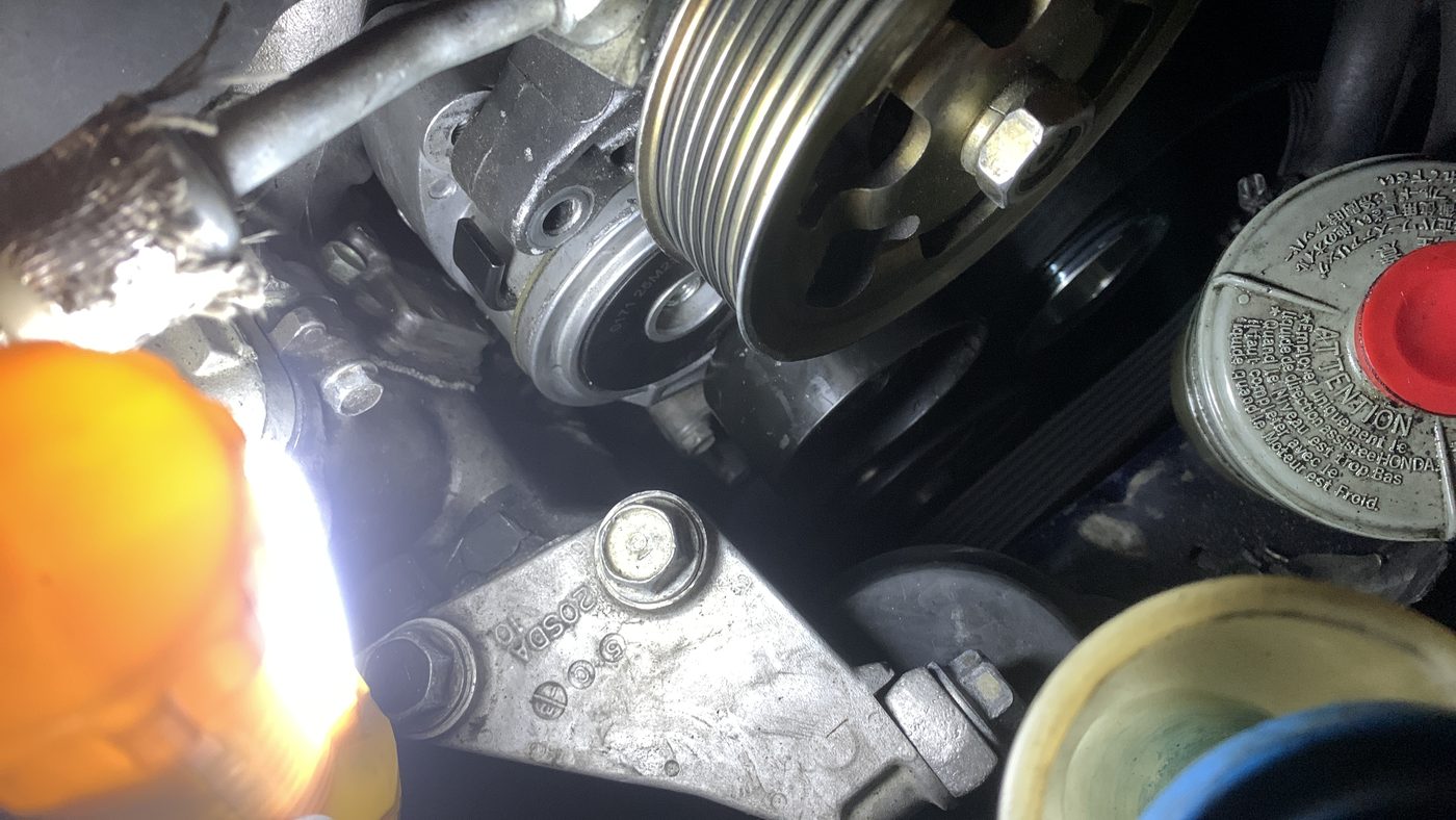 Power steering pump and pulley check